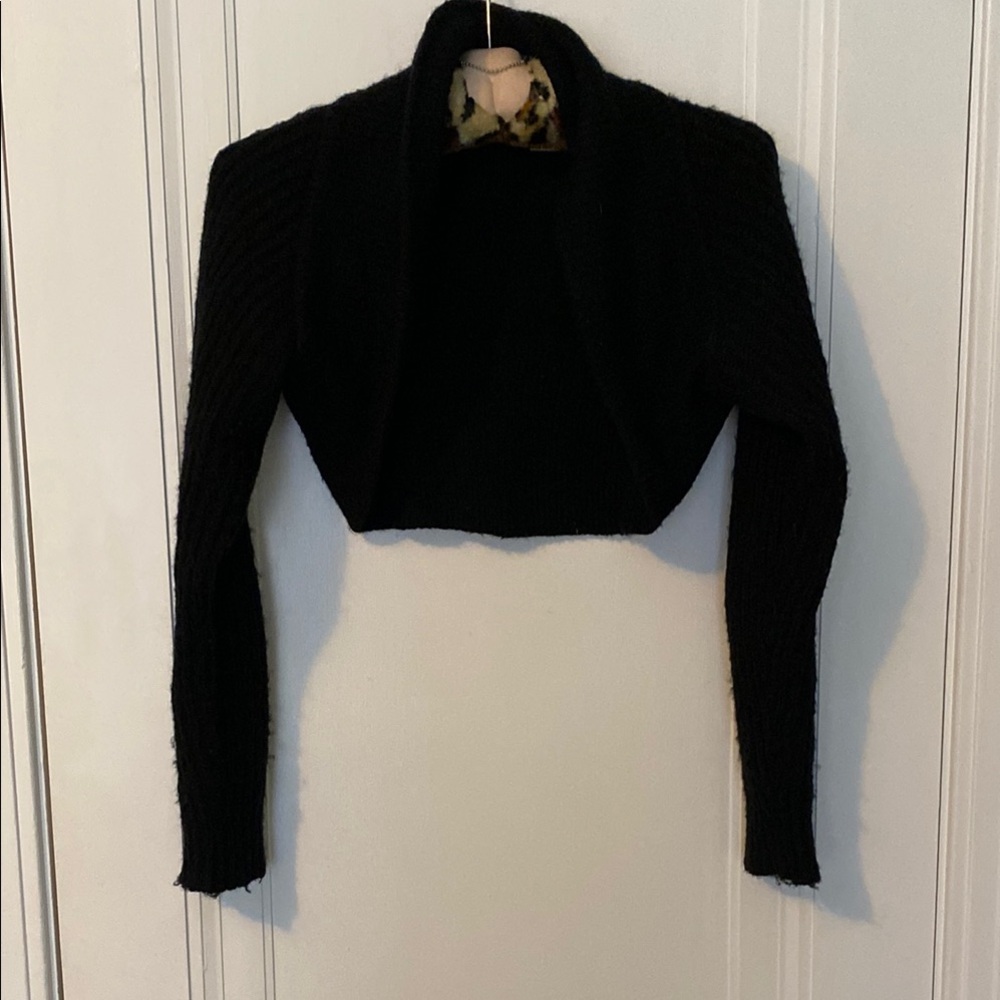 Black Women's Shrug Sweater (size 6/8)